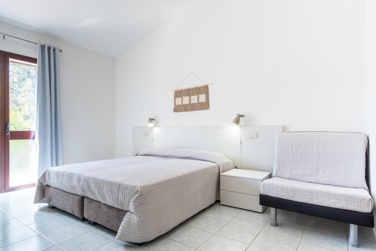 בארי סארדו Residence Cort'E Accas מראה חיצוני תמונה