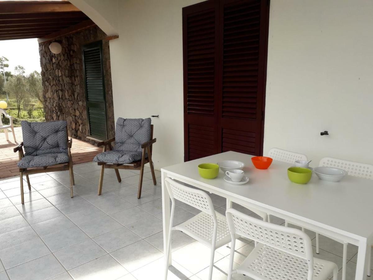 בארי סארדו Residence Cort'E Accas מראה חיצוני תמונה